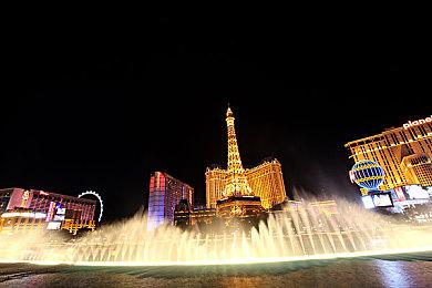 《原神》新角色演示：「神里绫华：寒椿吹雪」